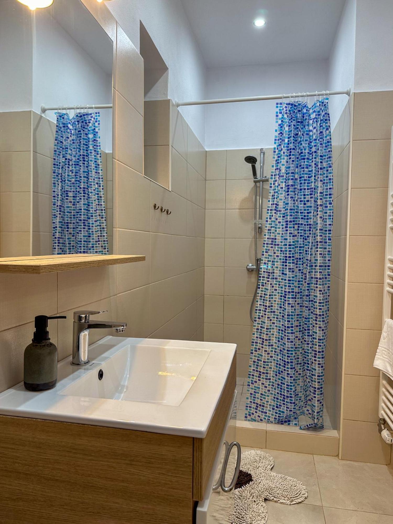 Serenity House Apartments Σίμπιου Δωμάτιο φωτογραφία