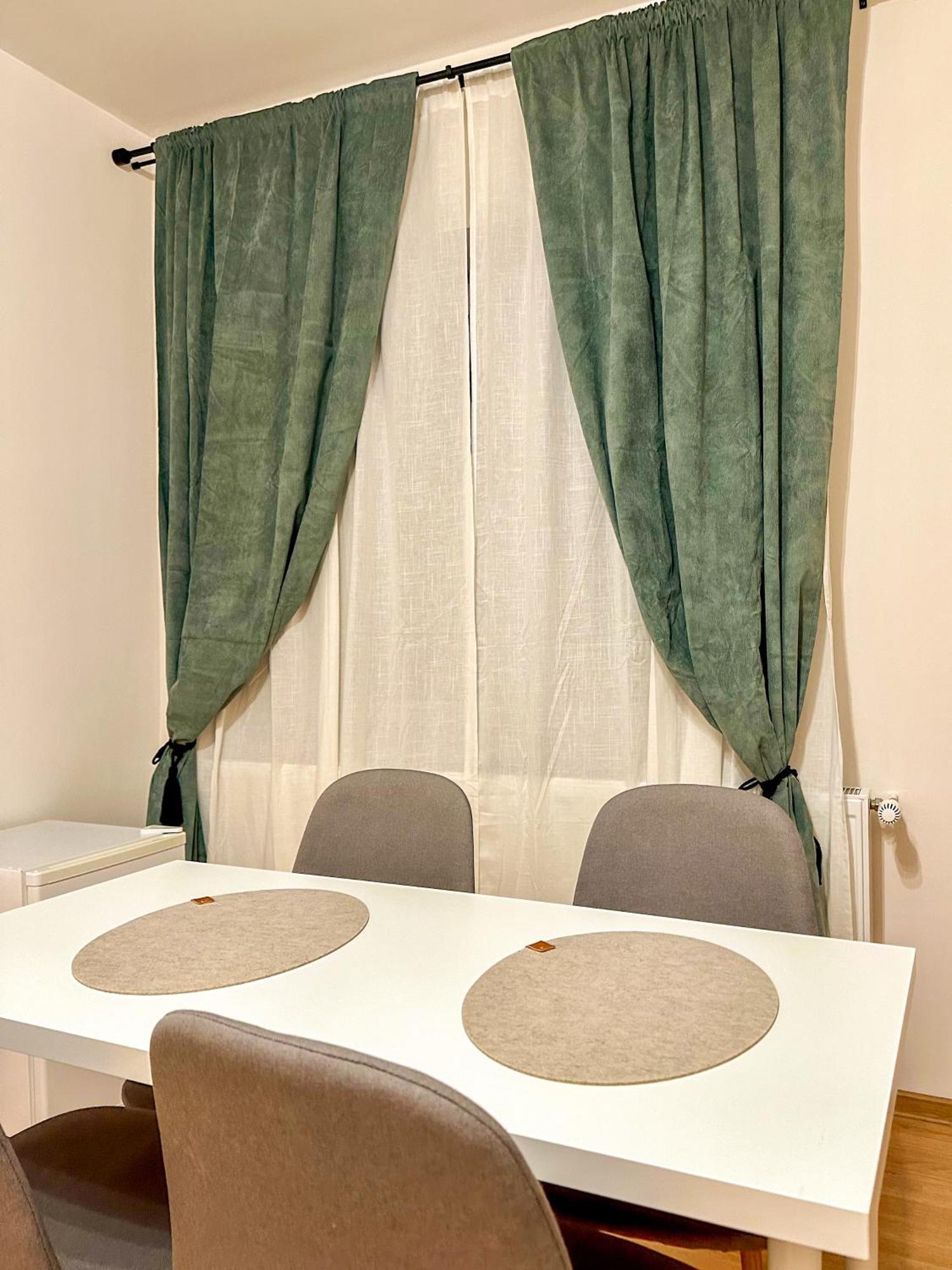 Serenity House Apartments Σίμπιου Δωμάτιο φωτογραφία