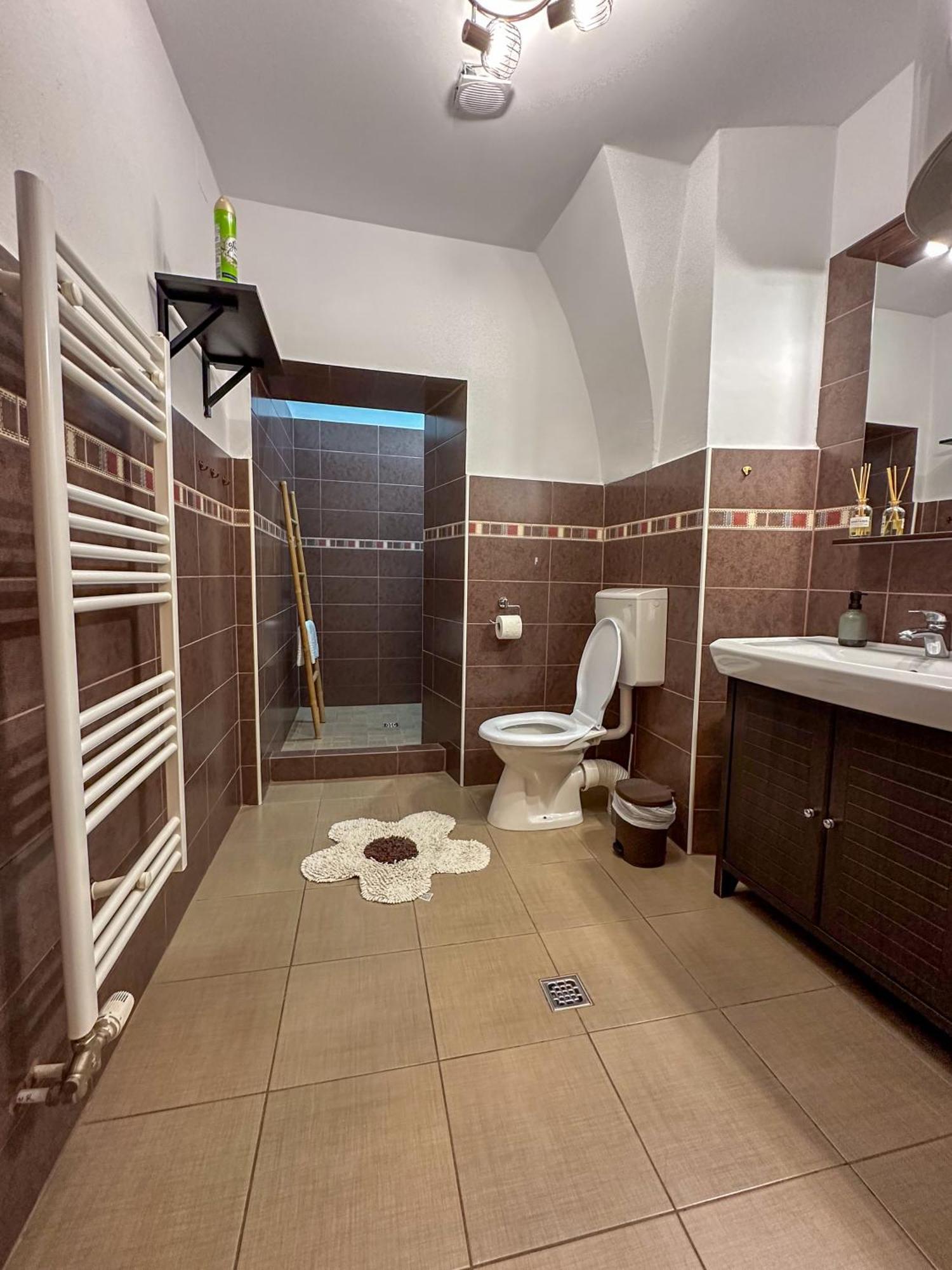 Serenity House Apartments Σίμπιου Δωμάτιο φωτογραφία