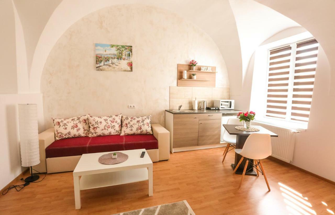 Serenity House Apartments Σίμπιου Εξωτερικό φωτογραφία