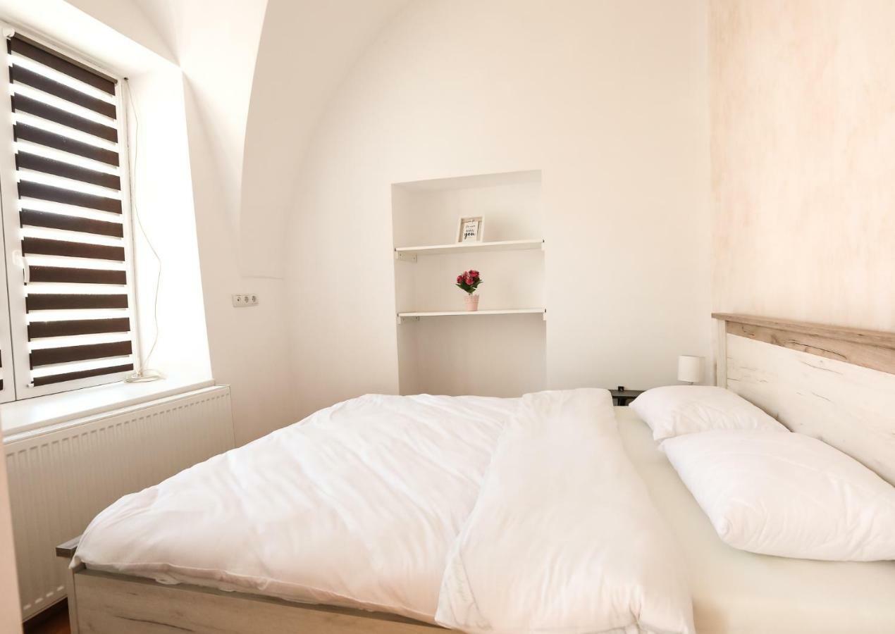 Serenity House Apartments Σίμπιου Εξωτερικό φωτογραφία