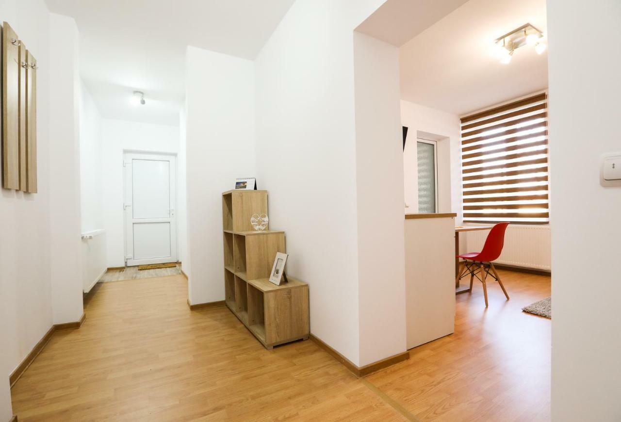 Serenity House Apartments Σίμπιου Εξωτερικό φωτογραφία